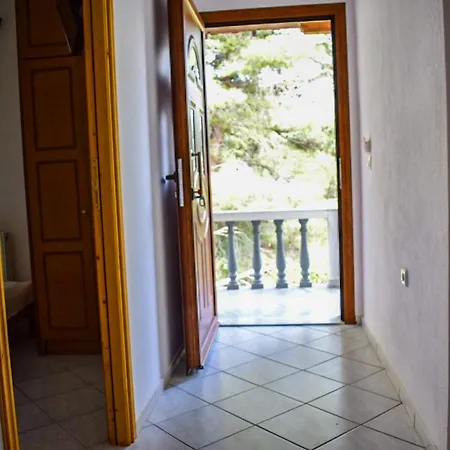 Pine Tree House Apartment Troulos Exterior photo